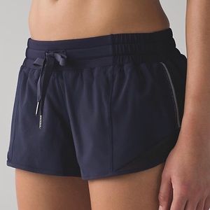 Lulu lemon Hotty Hot shorts 2.5”